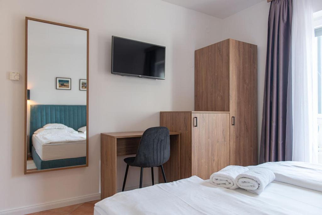 Bed & Breakfast Dosen III Baska  Ngoại thất bức ảnh