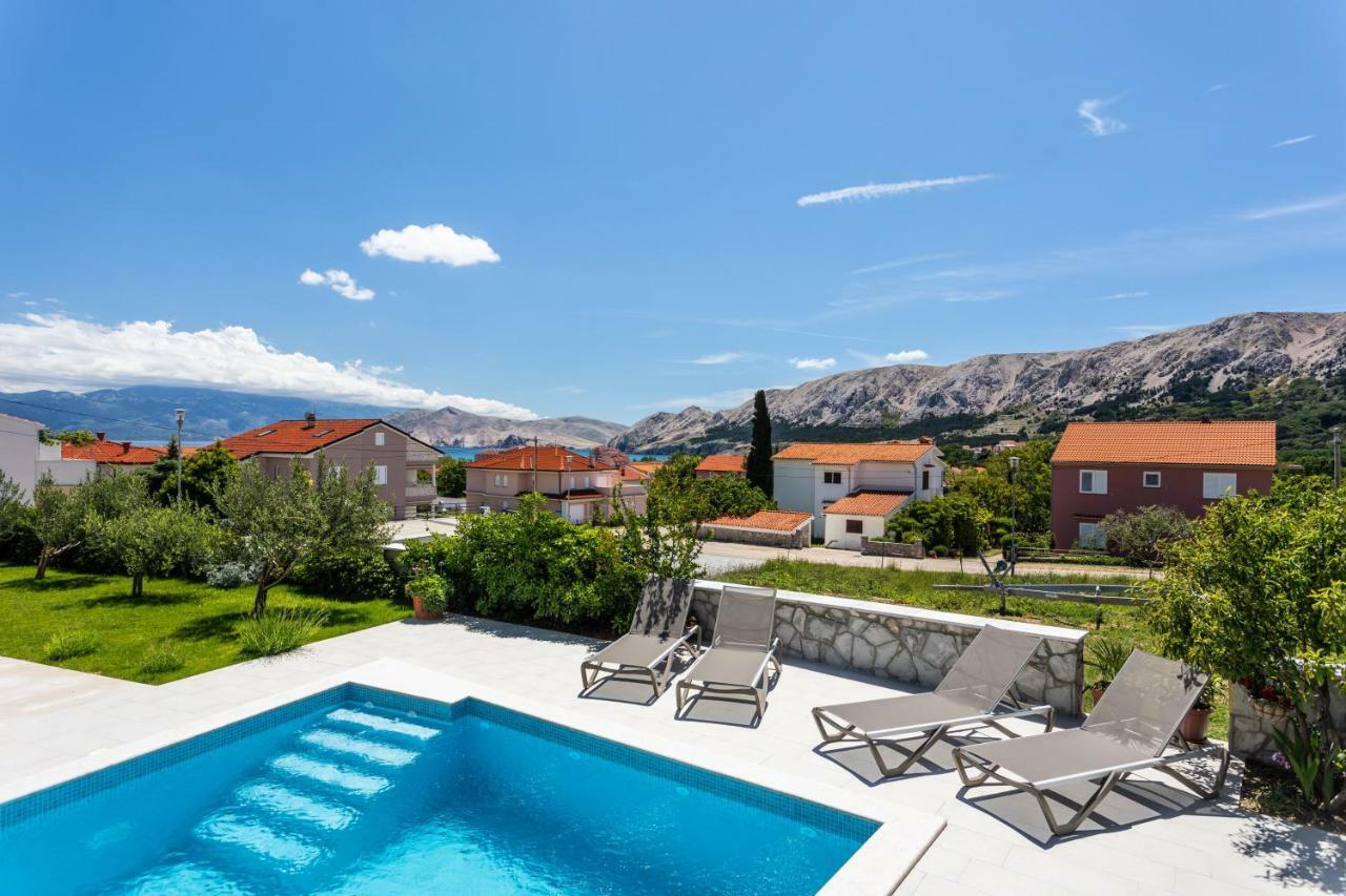 Bed & Breakfast Dosen III Baska  Ngoại thất bức ảnh